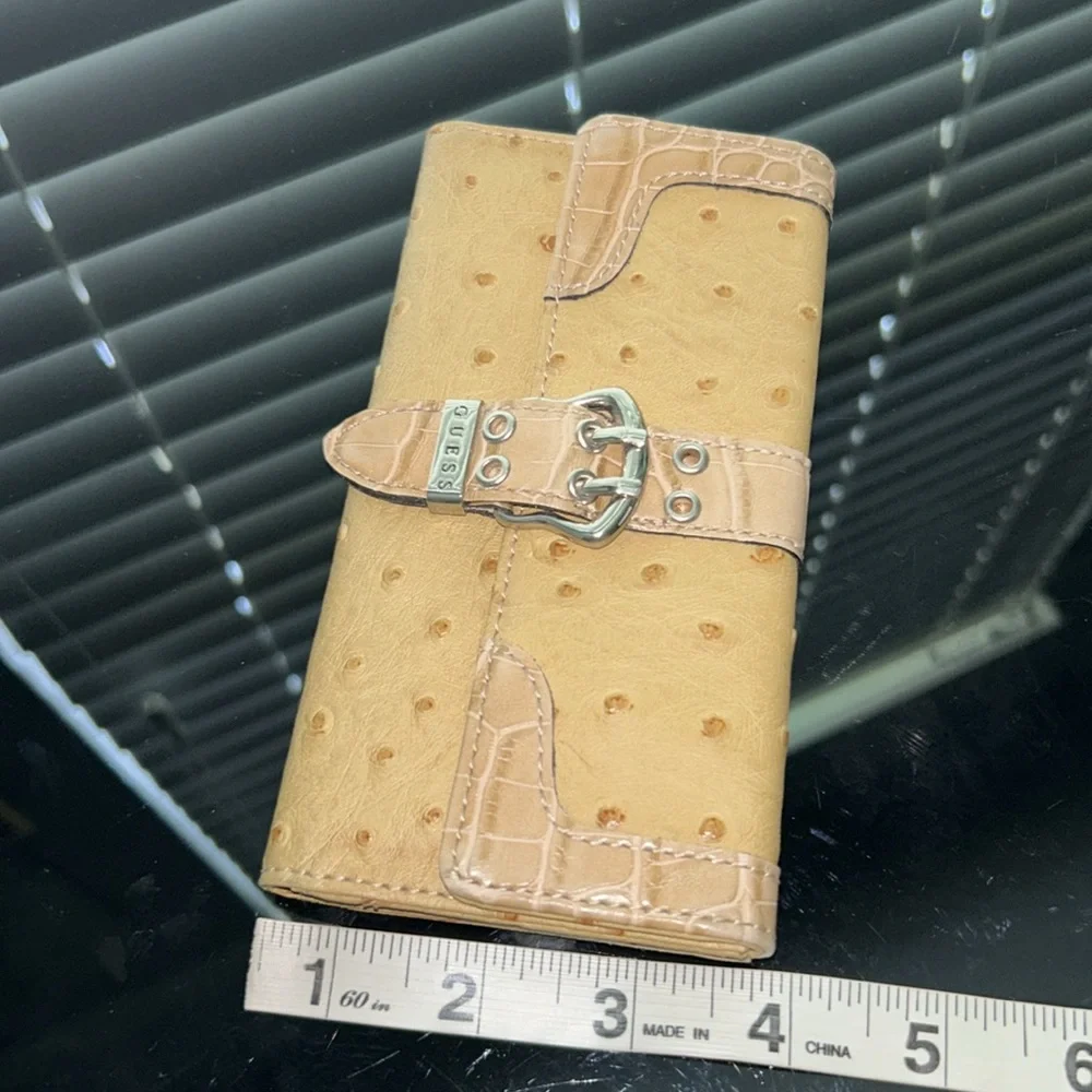 GUESS LEATHER WALLET
